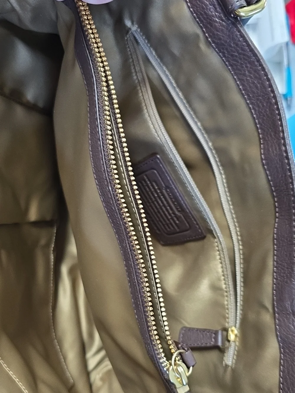 Coach elegant brown